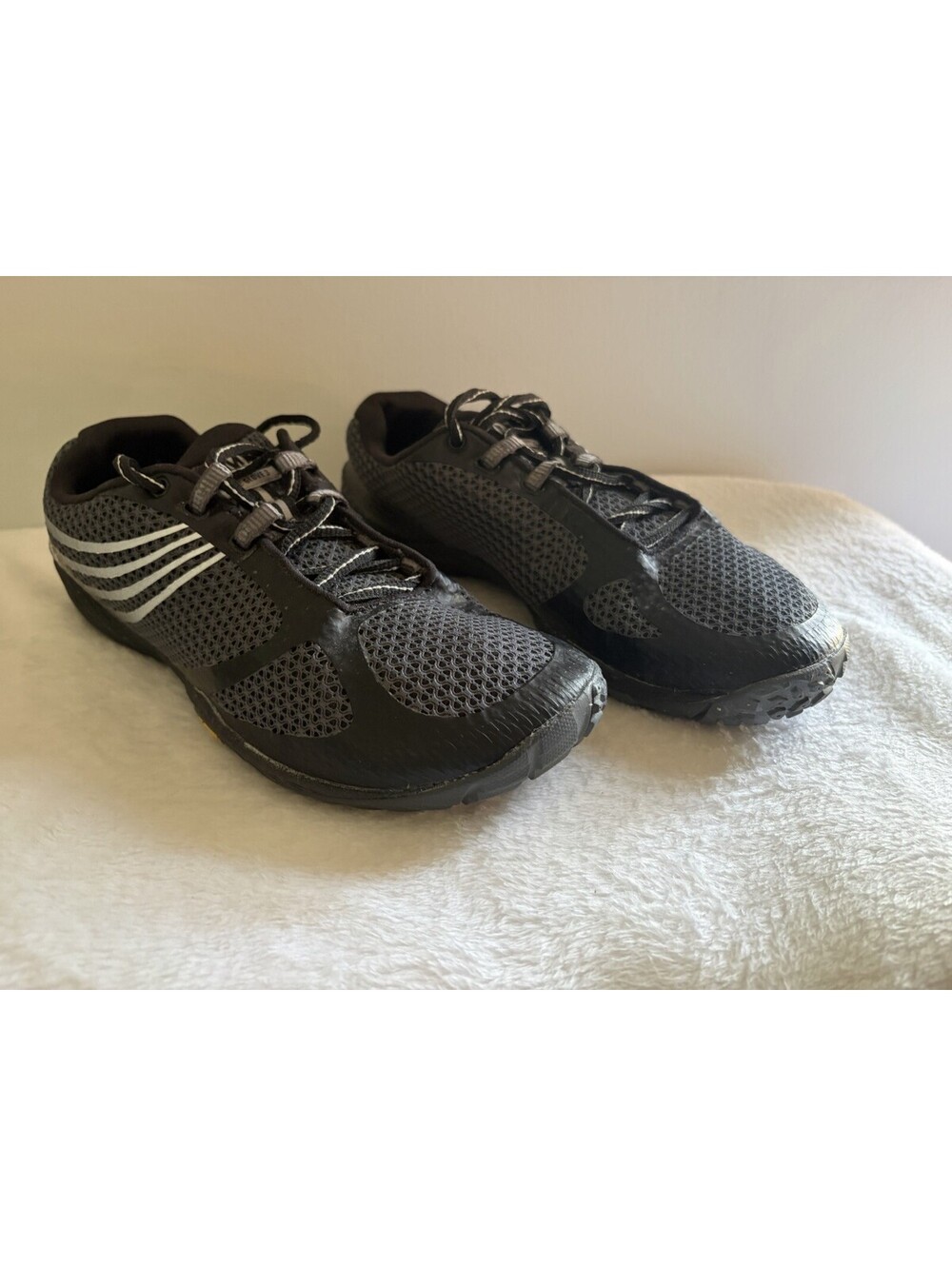 Merrell Pace Glove 3 Women’s Barefoot Trail Shoes Black Vibram US 9/EUR 40